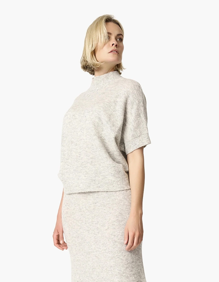 Aimee The Label korte mouw pull grijs