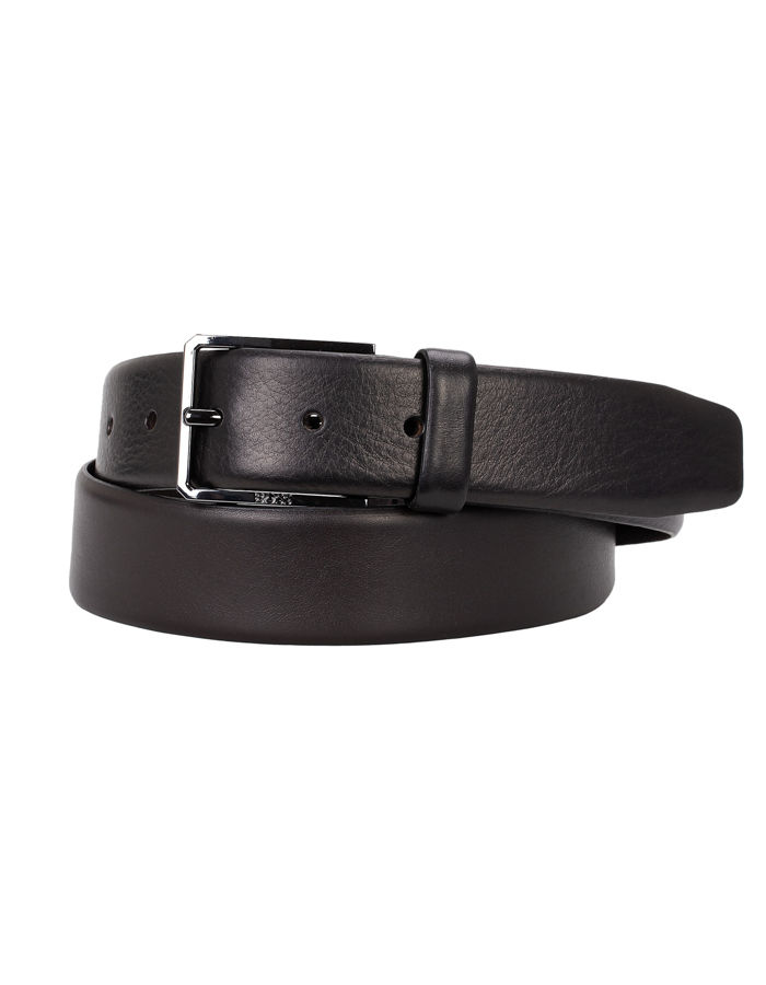 Elegante Italiaanse Leren Riem met Logo Gesp