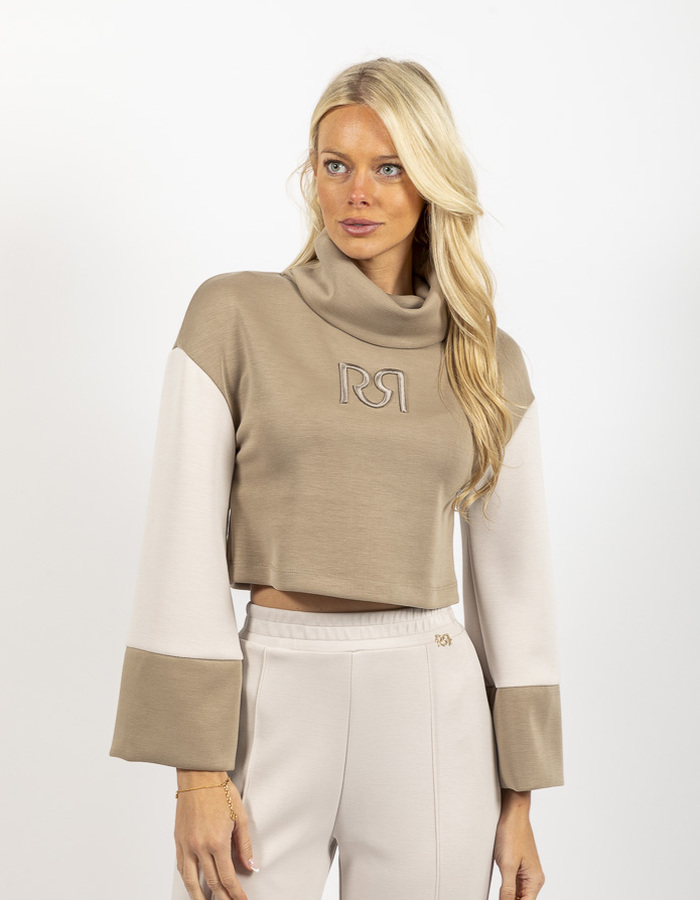 Rinascimento lange mouw sweater beige