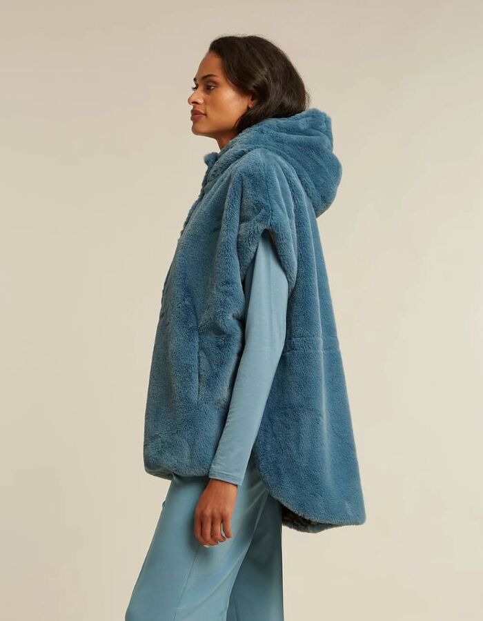 Beaumont poncho met pels blauw